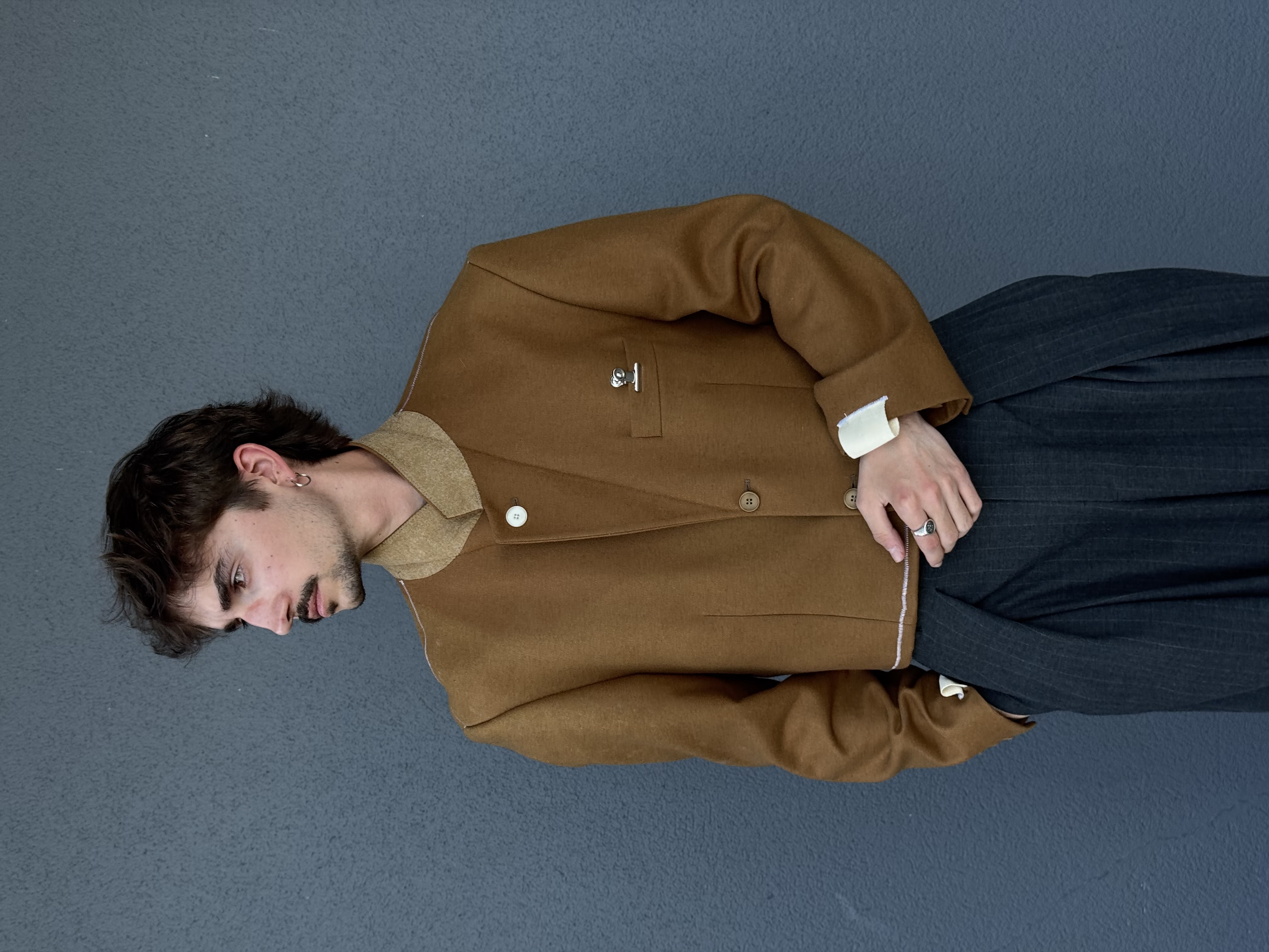 J.DOSSANTOS — veste façonnée à la main