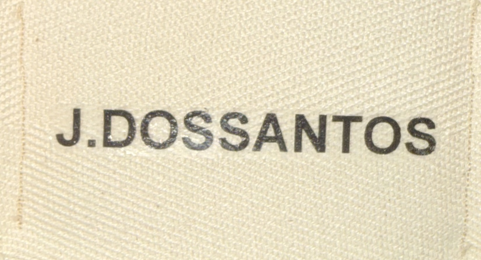 J.DOSSANTOS — étiquette de la maison